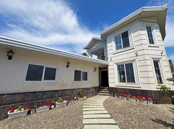 تصویر وبلا استخردار 