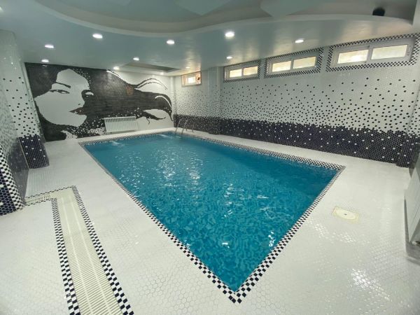 تصویر ۴خواب استخر و جکوزی 