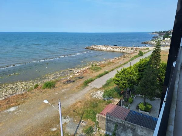 تصویر پنت هاوس ساحلی باتیس1